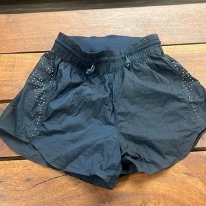 lululemon x roksanda short